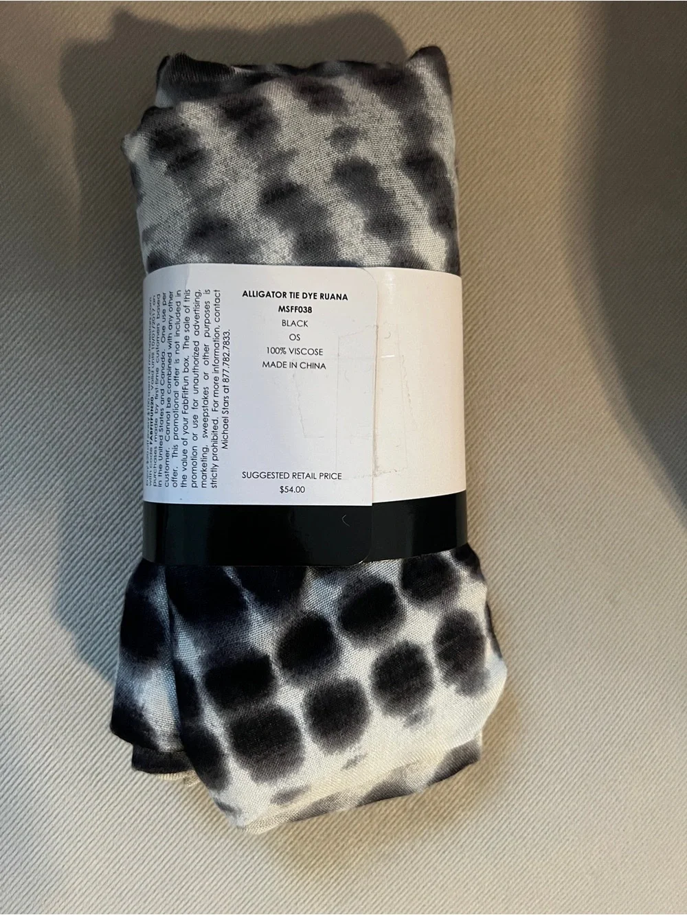 ✨ MICHAEL STARS Black/White Alligator Tie-Dye Ruana Scarf Sarong✨